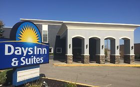 Days Inn & Suites By Wyndham Cincinnati North